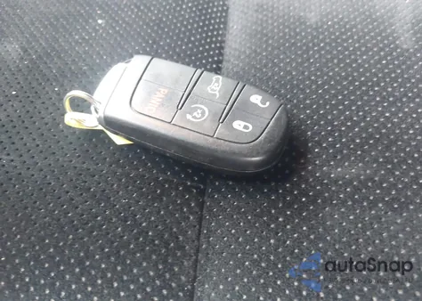 2017 Jeep Grand Cherokee Altitude 4X4 z USA, uszkodzony, nr VIN 1C4RJFAG0HC919011